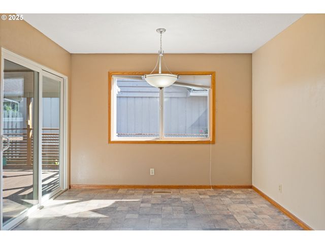 1617 SUSAN Ave, Longview, WA 98632