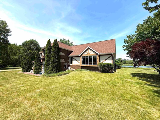 18568 6TH Road, Plymouth, IN 46563