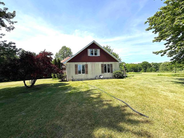 18568 6TH Road, Plymouth, IN 46563