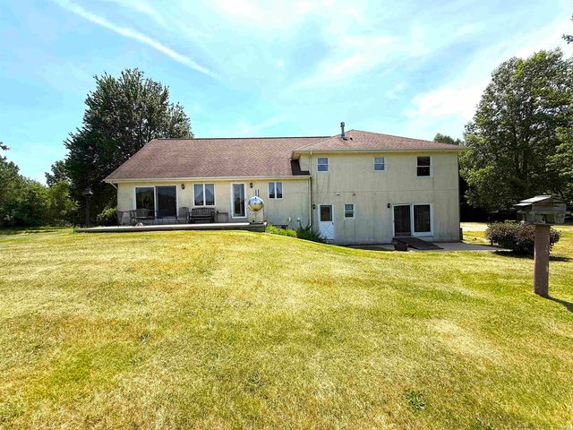 18568 6TH Road, Plymouth, IN 46563