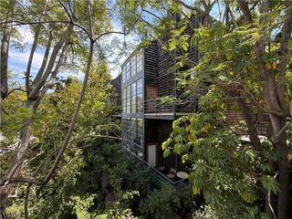 3884 Fredonia Drive F, Los Angeles, CA 90068