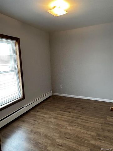 68250 Grand Trunk Unit 4 Avenue, Richmond, MI 48062