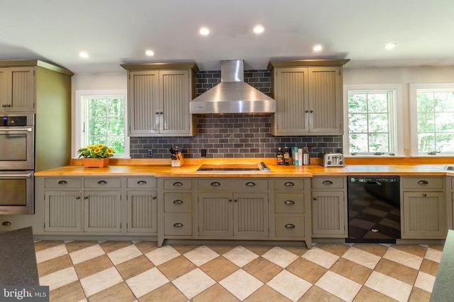 35 WORMAN RD, Stockton, NJ 08559