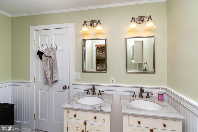 35 WORMAN RD, Stockton, NJ 08559