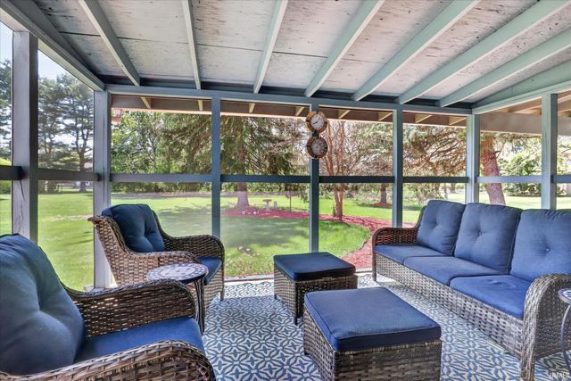 50739 Old Lantern Trail, Granger, IN 46530