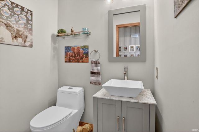 50739 Old Lantern Trail, Granger, IN 46530