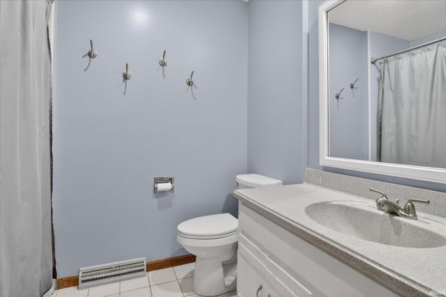 50739 Old Lantern Trail, Granger, IN 46530