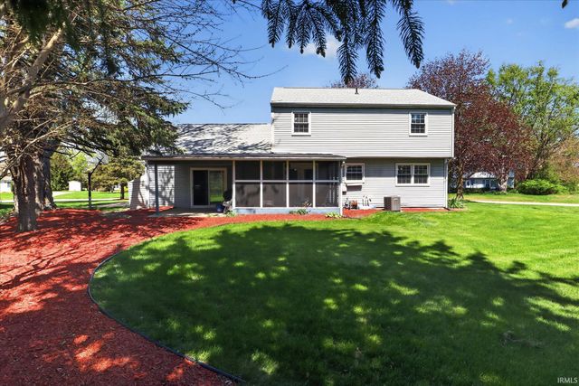 50739 Old Lantern Trail, Granger, IN 46530