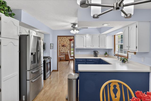 50739 Old Lantern Trail, Granger, IN 46530