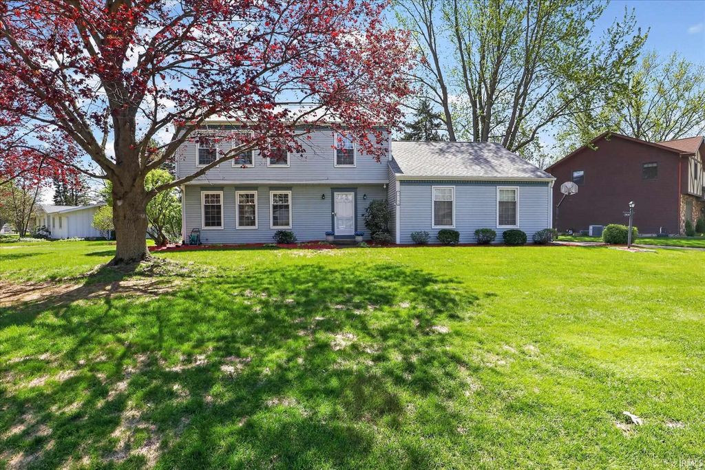 50739 Old Lantern Trail, Granger, IN 46530