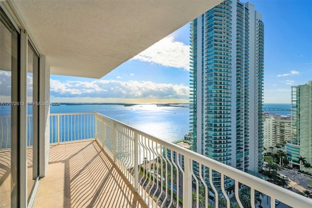 1200 Brickell Bay Drive 2501, Miami, FL 33131