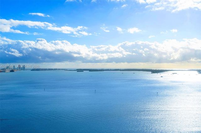 1200 Brickell Bay Drive 2501, Miami, FL 33131