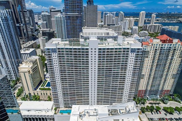 1200 Brickell Bay Drive 2501, Miami, FL 33131