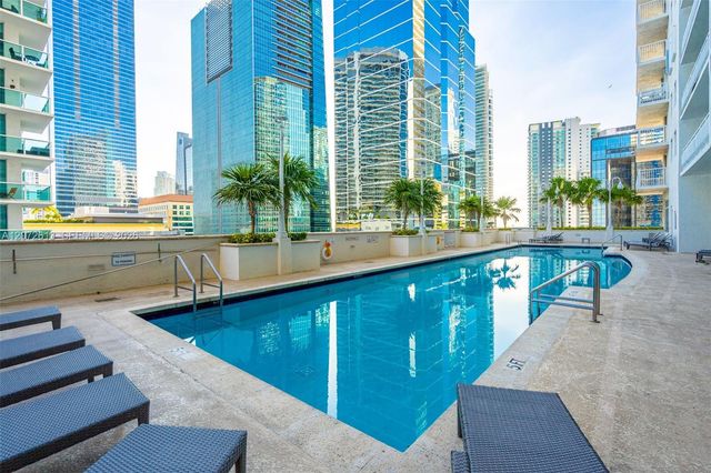 1200 Brickell Bay Drive 2501, Miami, FL 33131
