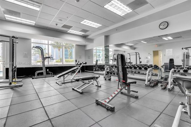 1200 Brickell Bay Drive 2501, Miami, FL 33131