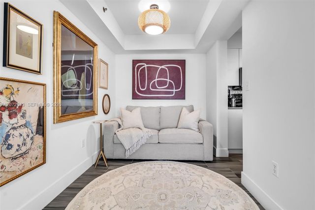 1200 Brickell Bay Drive 2501, Miami, FL 33131
