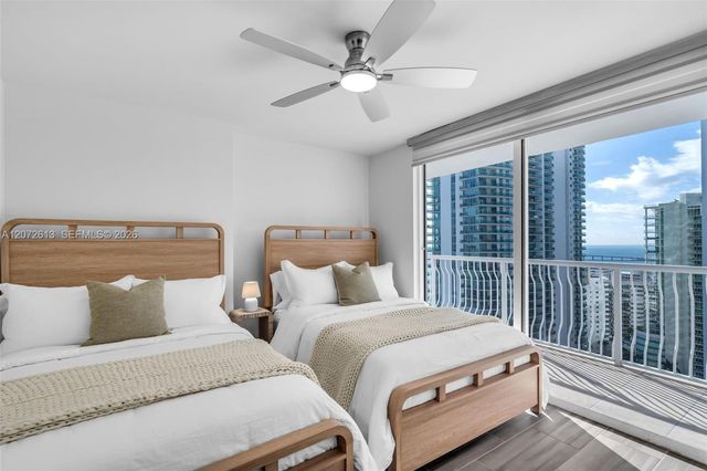 1200 Brickell Bay Drive 2501, Miami, FL 33131