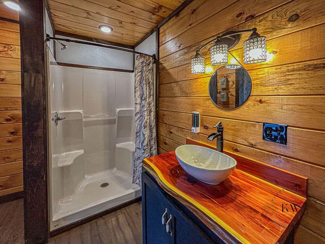 89 Cable Lane, Campton, KY 41301