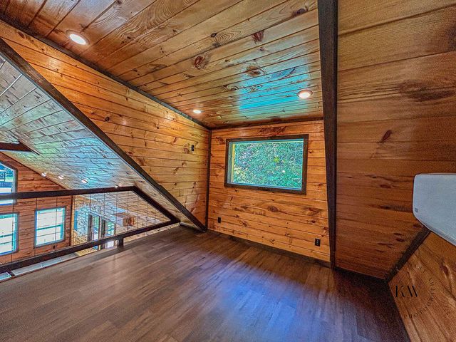 89 Cable Lane, Campton, KY 41301