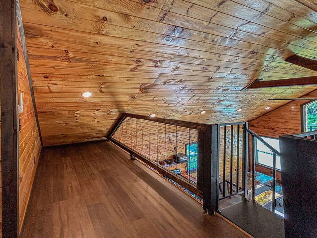 89 Cable Lane, Campton, KY 41301