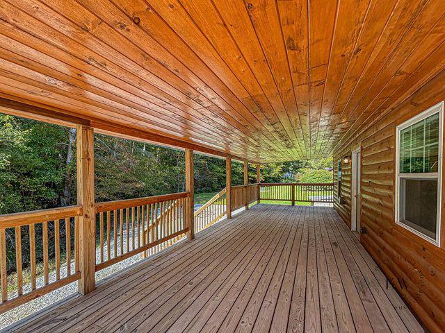 89 Cable Lane, Campton, KY 41301