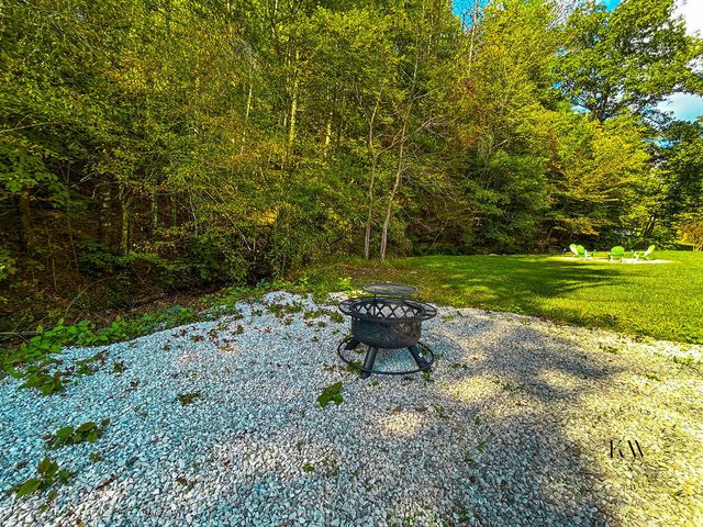 89 Cable Lane, Campton, KY 41301