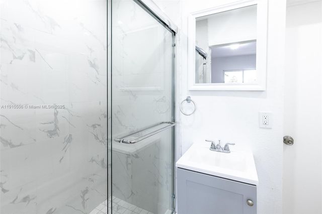 6440 SW 20th St, Miramar, FL 33023