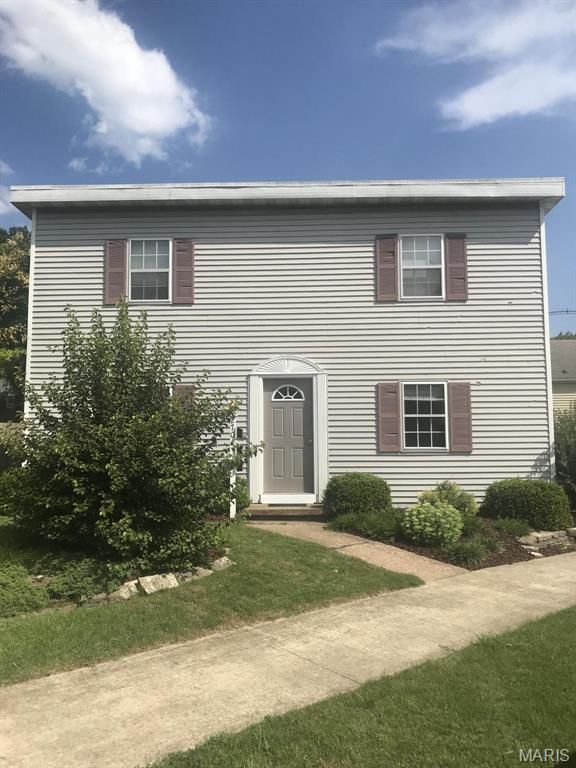 2704 Idaho Avenue, Granite City, IL 62040