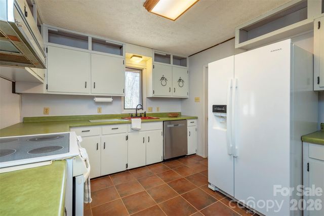 118 Richard Lane, Black Mountain, NC 28711