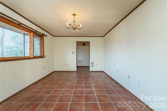 118 Richard Lane, Black Mountain, NC 28711