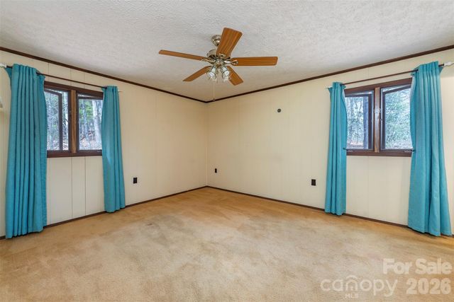 118 Richard Lane, Black Mountain, NC 28711