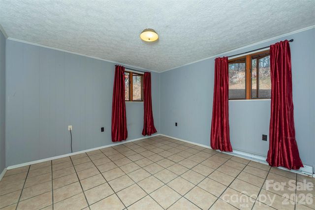 118 Richard Lane, Black Mountain, NC 28711