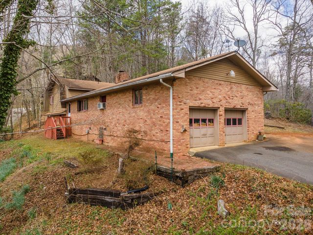118 Richard Lane, Black Mountain, NC 28711