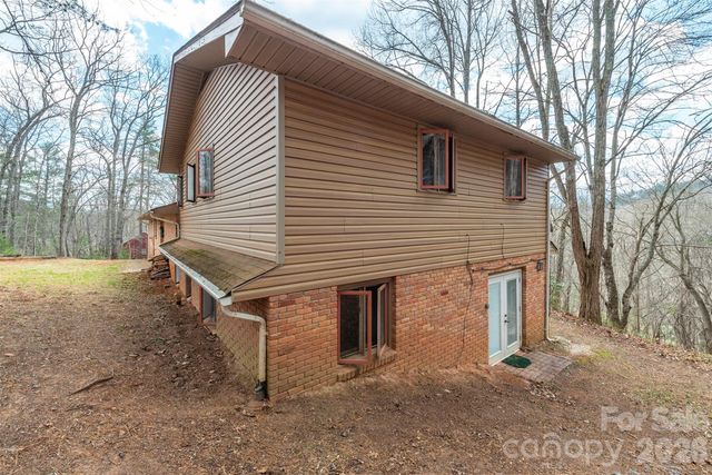 118 Richard Lane, Black Mountain, NC 28711