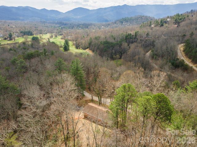 118 Richard Lane, Black Mountain, NC 28711