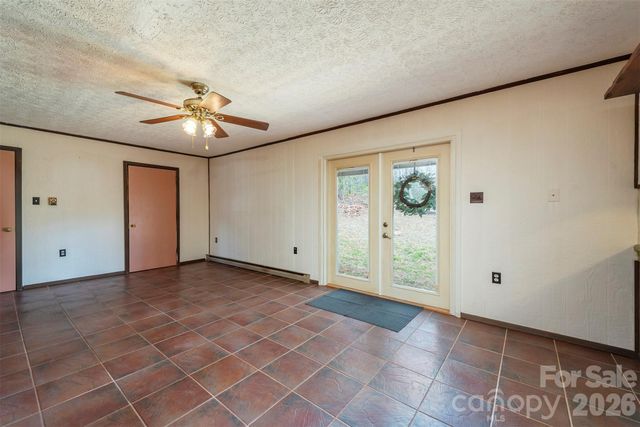 118 Richard Lane, Black Mountain, NC 28711