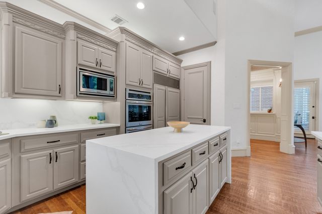 5048 Castle Creek Lane, Plano, TX 75093