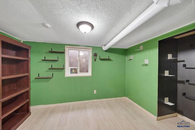 125 E PHILADELPHIA, Rapid City, SD 57701