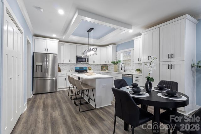 305 E Henry Street, Belmont, NC 28012