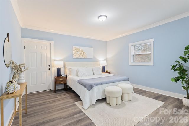 305 E Henry Street, Belmont, NC 28012