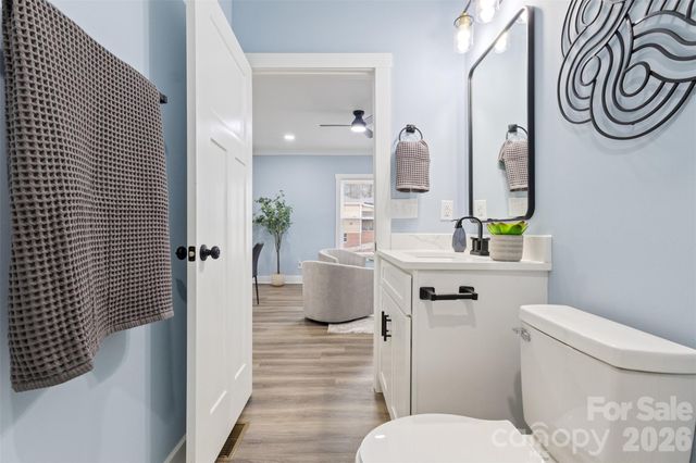 305 E Henry Street, Belmont, NC 28012