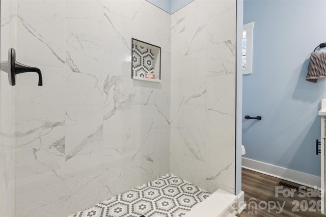 305 E Henry Street, Belmont, NC 28012