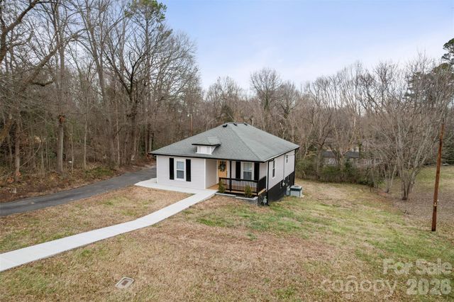 305 E Henry Street, Belmont, NC 28012