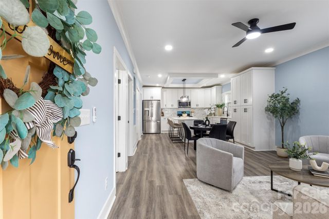 305 E Henry Street, Belmont, NC 28012