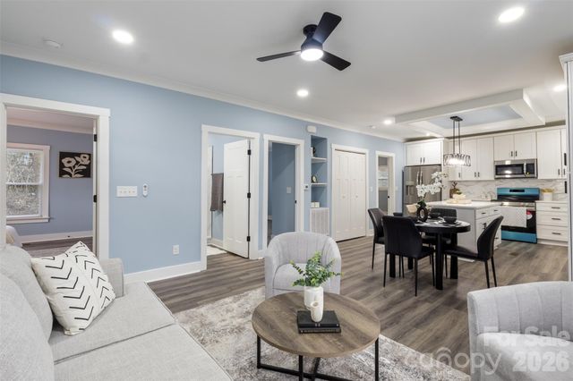 305 E Henry Street, Belmont, NC 28012