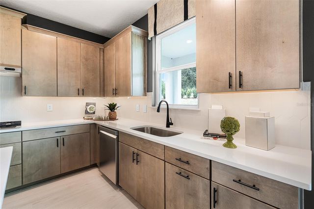 644 MYSTIC GARDENS DRIVE, Apopka, FL 32703