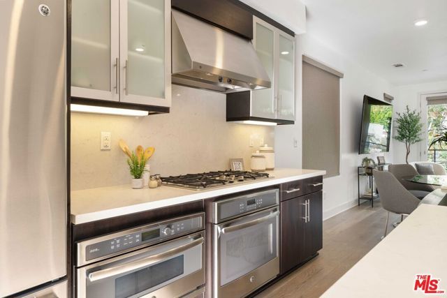 6738 W Gill Way, Los Angeles, CA 90068