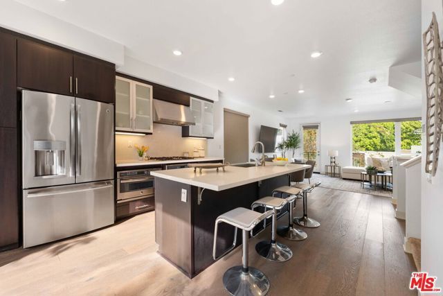 6738 W Gill Way, Los Angeles, CA 90068