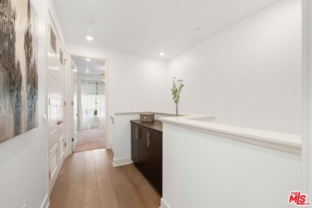 6738 W Gill Way, Los Angeles, CA 90068