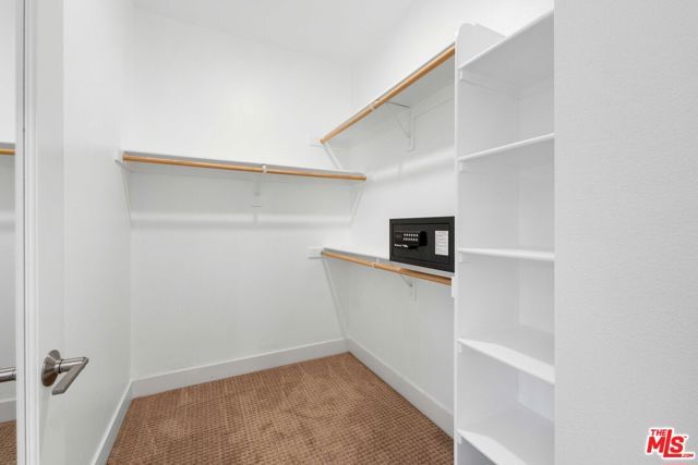 6738 W Gill Way, Los Angeles, CA 90068